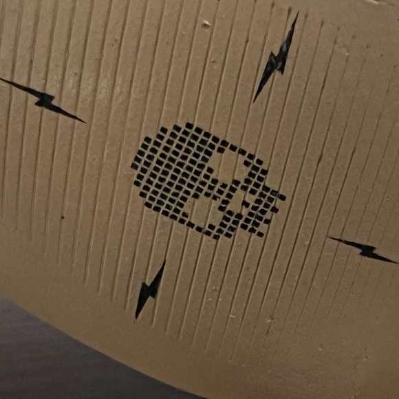 Iron Fist Digi Skull Black/Pink Sequin Platform Pumps Size 7 - Picture 12 of 14